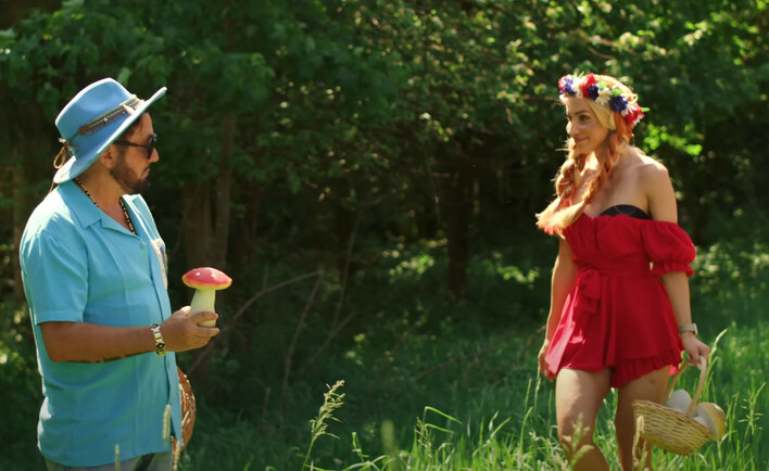 Andre szokuje nowym hitem! „Nasza Kaszubeczka„ podbija YouTube – musisz tego posłuchać!