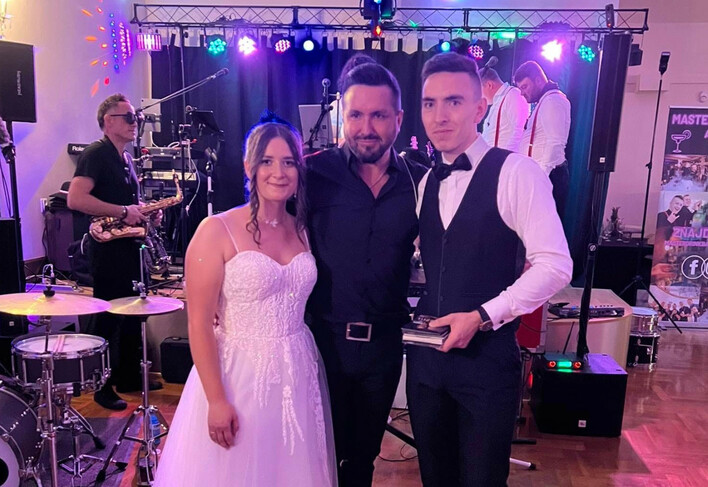 Andrzej Marcysiak - Gwiazda Weselnych Przyjęć! To najlepszy wybór jako niespodzianka w najważniejszym dniu młodej pary?!