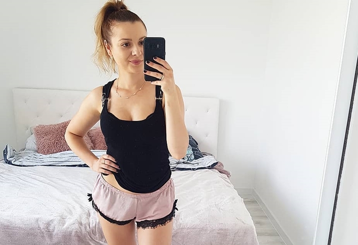 Wokalistka disco polo w niezwykłej stylizacji! To zestawienie kolorystyczne okaże się hitem lata?!