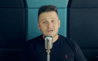 Arek Kopaczewski odświeża klasykę disco polo! Nowa interpretacja przeboju Vabank - ”Wiersz o Tobie”.