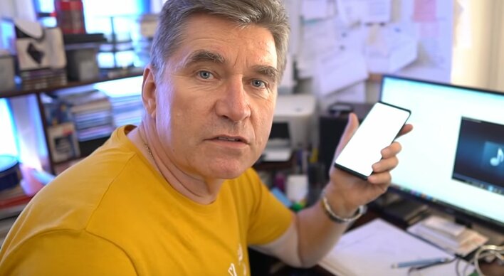 Wokalista disco polo dziękuje pracownicom sieci sklepu Biedronka! To wyjątkowy gest!