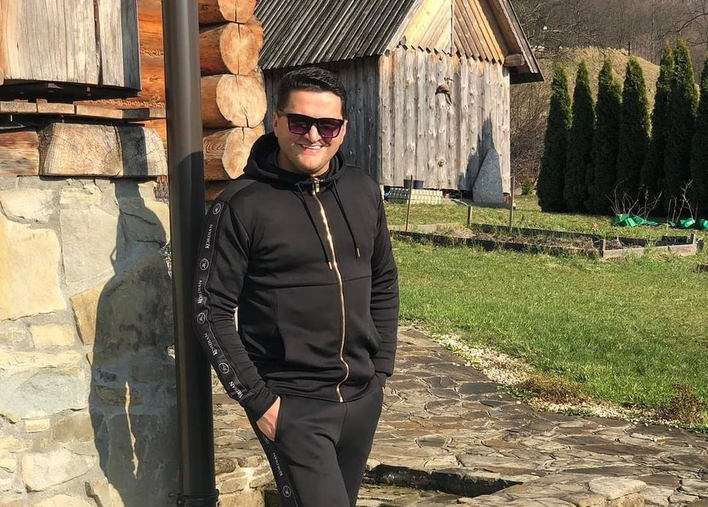 Pilne! Oszust podszywa się pod gwiazdora disco polo i wyłudza pieniądze! Artysta wyjawia szczegóły! 