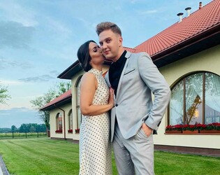 Gwiazdor z grupy Piękni i Młodzi świętuje rocznicę ślubu! Wzruszające nagranie chwyta za serce!