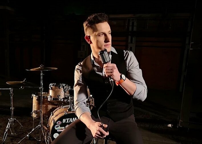 Gwiazdor disco polo w nietypowym wykonaniu!  Przygotował oprawę muzyczną ślubu!Będziecie mieć ciarki!