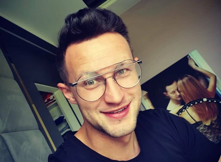 Artysta disco polo zdradził, czego nauczyła go jego wspaniała babcia!