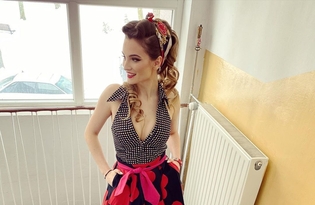 Gwiazda disco polo nie szczędzi fanom mega gorących ujęć! Wokalistka jakiej nie znacie! 