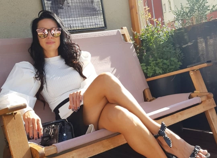 Wokalistka disco polo wierzy w resocjalizację więźniów! Gwiazda otrzymała od jednego upominek!