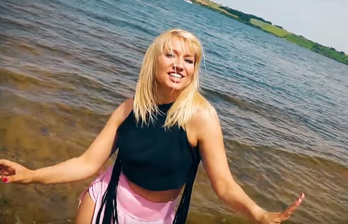 Baby Full - Letni wiatr | Premiera klipu