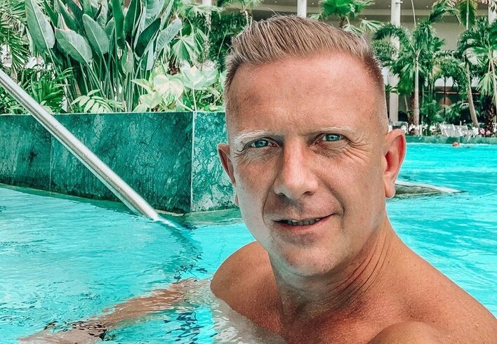 Gwiazdor disco polo bez koszulki! Artysta pokazał swoją umięśnioną klatę! 