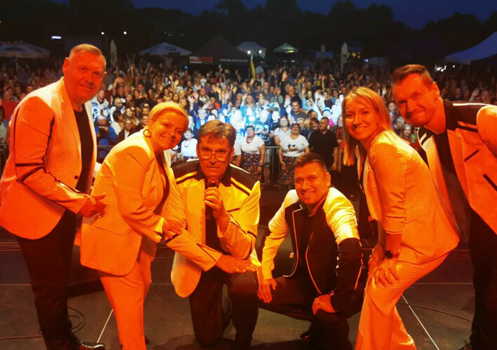 Bayer Full rozgrzał Grzybów swoim energetycznym występem! To najlepszy zespół disco polo?!