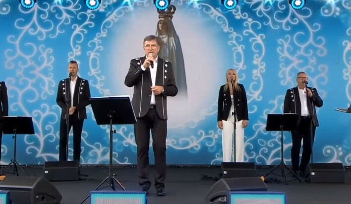 Bayer Full wykonał utwór „Maria – chcemy cię kochać” na Jasnej Górze w Częstochowie 2025