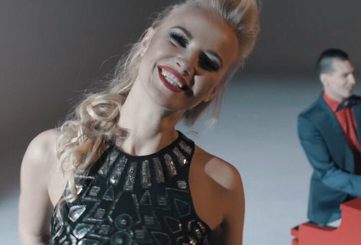 „Szalona dziewczyna” wytańczyła sukces. Bayera świętuje