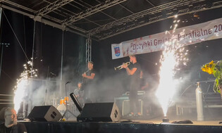 Bez prądu, ale nie bez energii! DiscoBoys zaskakują podczas awarii na koncercie