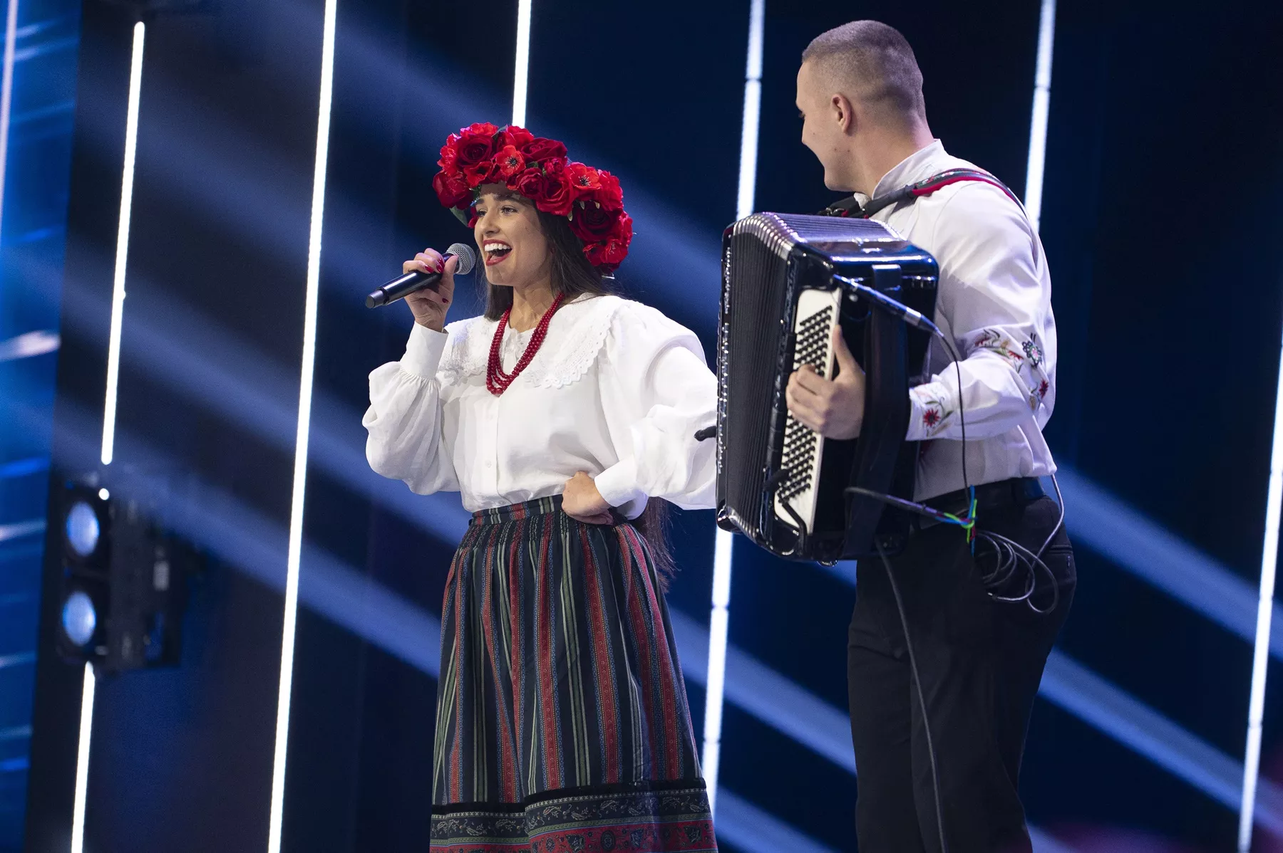 Bezlitosny werdykt w Polsacie! Duet Folk usłyszał cztery razy „NIE" za „Hej szalała szalała"