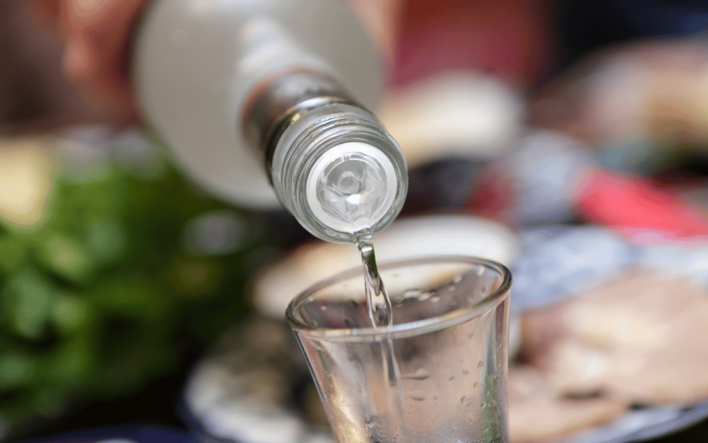 Biesiadny hit „Idziemy na Jednego„ w nowej odsłonie Soleo! Ta przyśpiewka to HIT wesel. Jak teraz brzmi?! 

