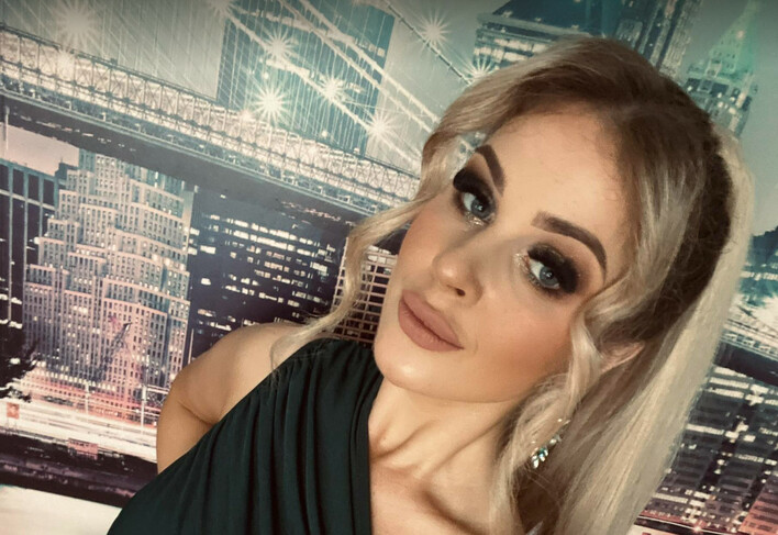 Blondi! Poznaj Natalię Skupiewską piękną blondynkę o cudownym głosie!