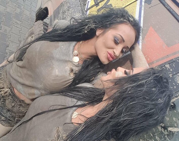 Błoto, szpilki, rajd! Seksowne Siostry Godlewskie ekstremalnie zaszalały | VIDEO