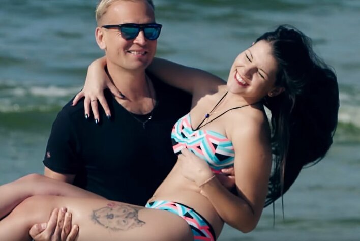 Blue Box - Wspólna noc | Premiera klipu