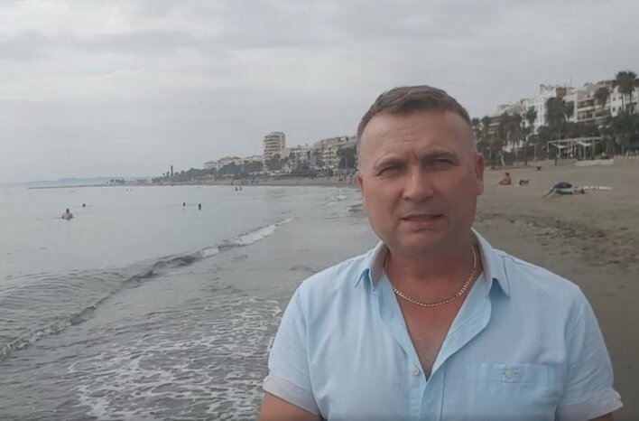 Bobi na wakacjach w pięknej...