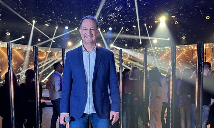 Bogdan Borowski założyciel formacji Milano: Powrót do korzeni z nowym singlem „Czy pamiętasz miła„