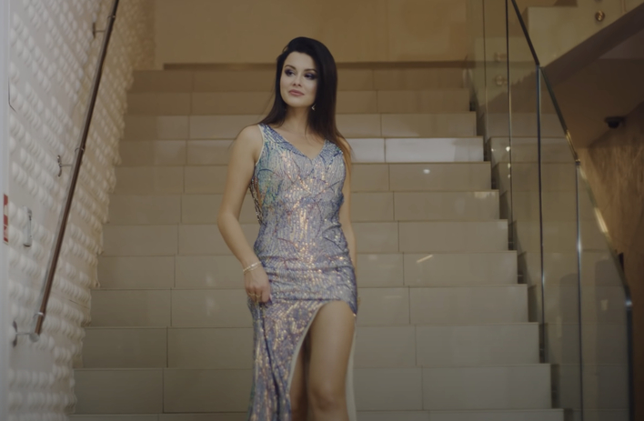 Bombowa premiera od ślicznej wokalistki! Gwiazda w bardzo ponętnej odsłonie!