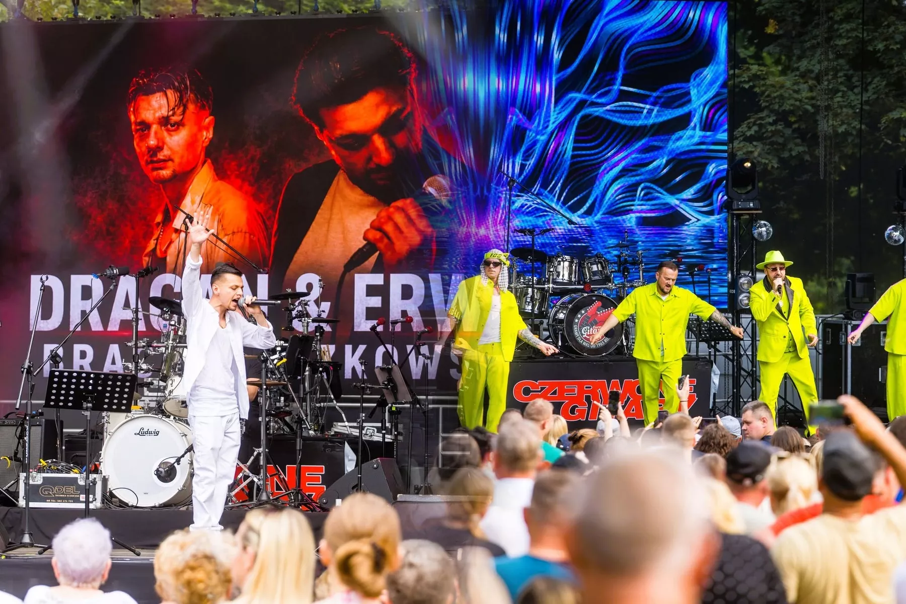 Boys i bracia Paczkowscy zaśpiewali „Jak El Dorado" na żywo. Tak wypadł duet w Siennicy