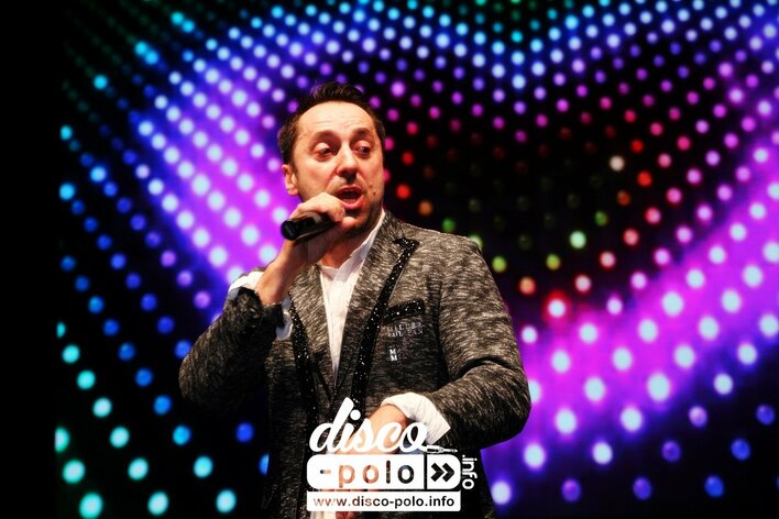 Boys w niezwykłym utworze grupy Akcent! Koniecznie posłuchajcie! Genialne wykonanie!