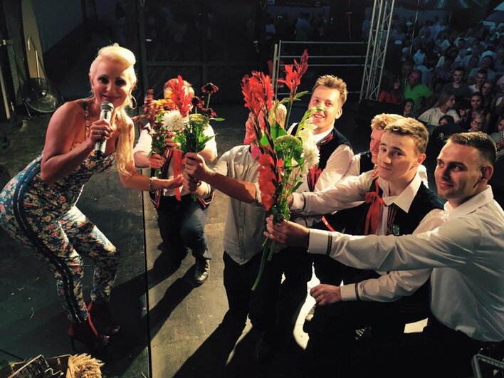 "Było przeczadersko !" - 6 Ułanów przyszło do Elwiry Mejk