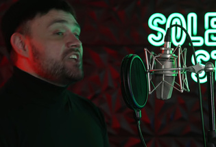 Cała Polska zna „Szła Dzieweczka”. Teraz Soleo bierze na warsztat legendarny biesiadny hit! Posłuchaj premiery! 