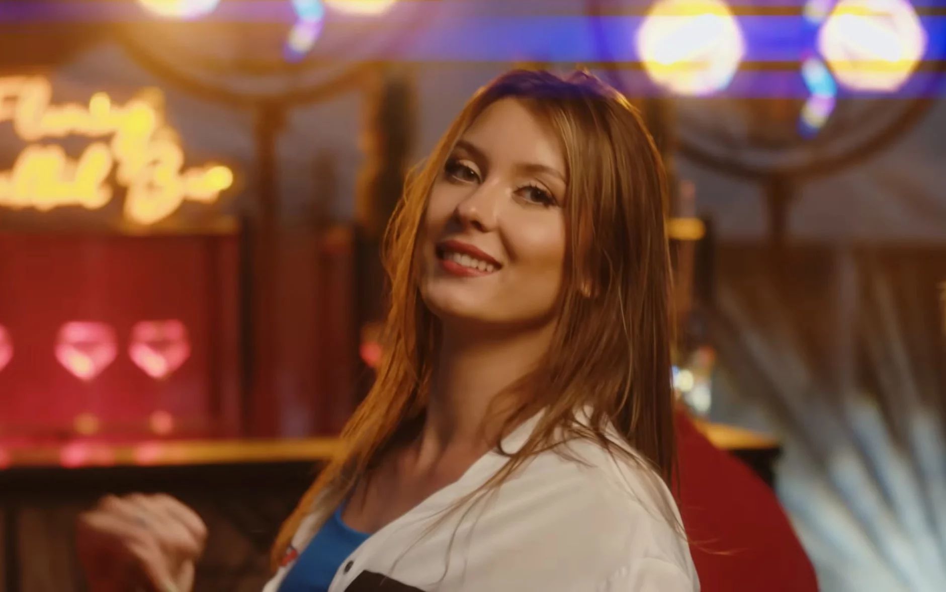 Cała sieć nuci ten refren. „Ananas" Dejwa wjechał na wakacyjne imprezy z hukiem!