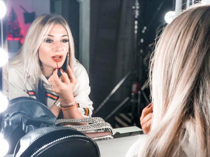 Uwielbiana wokalistka disco polo wprawiła wszystkich w zachwyt! Camasutra w przepięknej odsłonie!