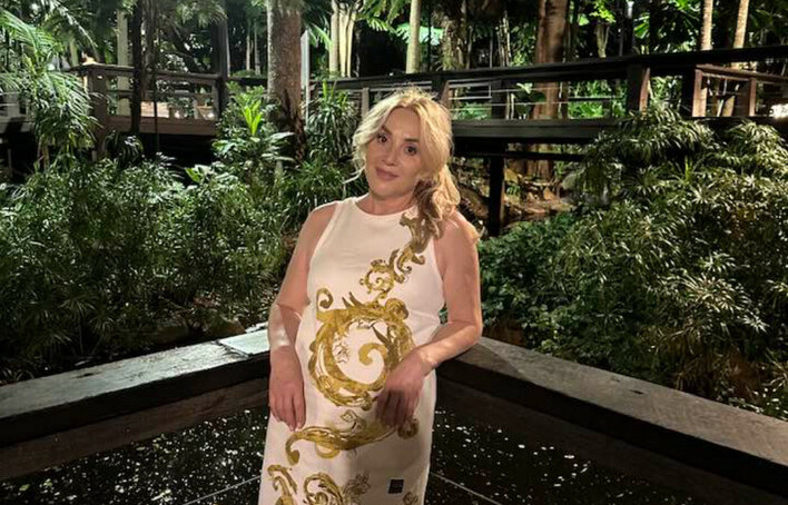 Cena sukienki zwala z nóg! Danuta Martyniuk na luksusowych wakacjach w Australii!