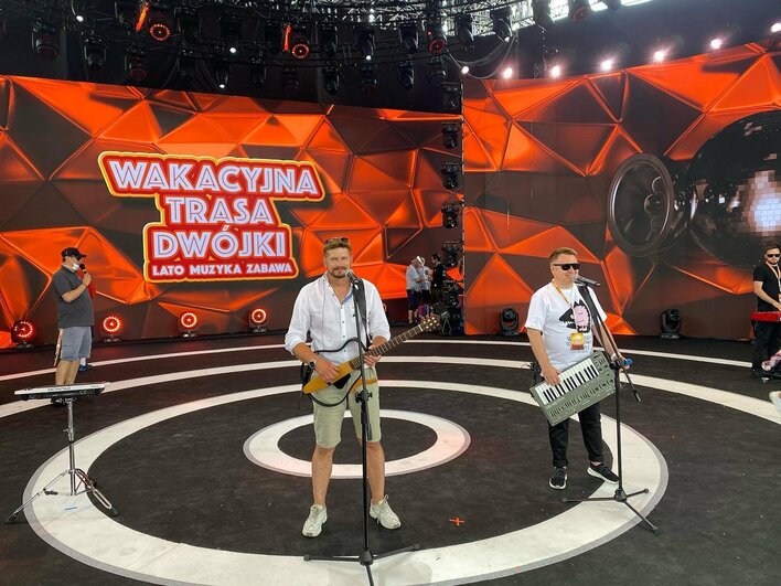 Formacja disco polo Classic zatrzęsła sceną podczas koncertu! To było nieziemskie wykonanie! VIDEO