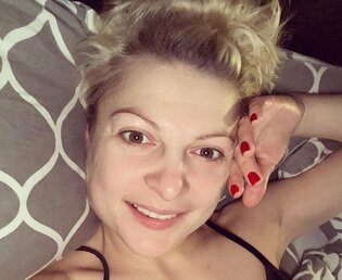 Co się stało z twarzą Magdy Narożnej! Zobaczcie, co zrobiła wokalistka disco polo!