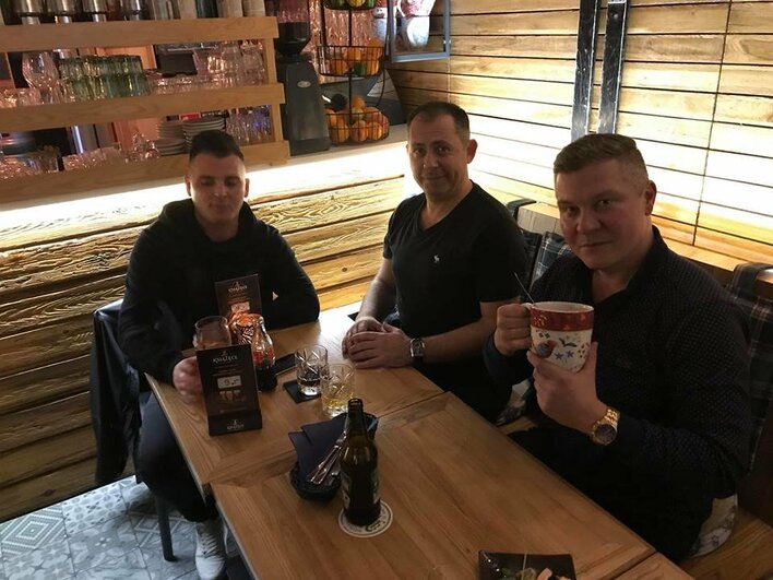 Co to będzie? Jorrgus, Milano i Kroppa przy jednym stole. Czyżby nowa produkcja?