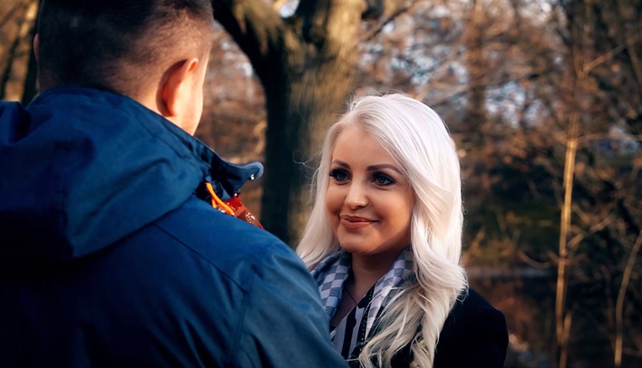 Rewolucja w disco polo?! Piękna kobieta w ogniu chwalebnych treści! 