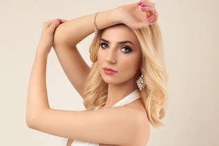 Co za piękność Daniela Martyniuka! Przyszła synowa Zenka Martyniuka zachwyca urodą! | ZDJĘCIA