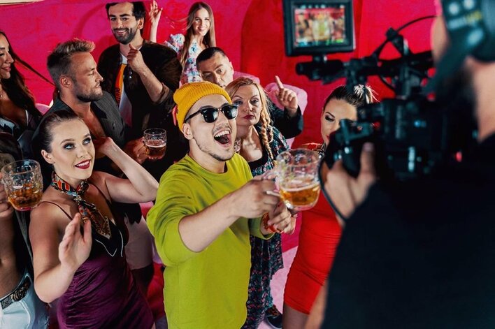 Szokująca rozmowa gwiazdora disco polo z fanem! Ciężko pozbierać się po słowach, które padły w rozmowie!