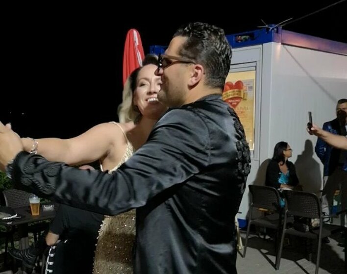 Córka cesarza disco polo w objęciach znanego wokalisty! 