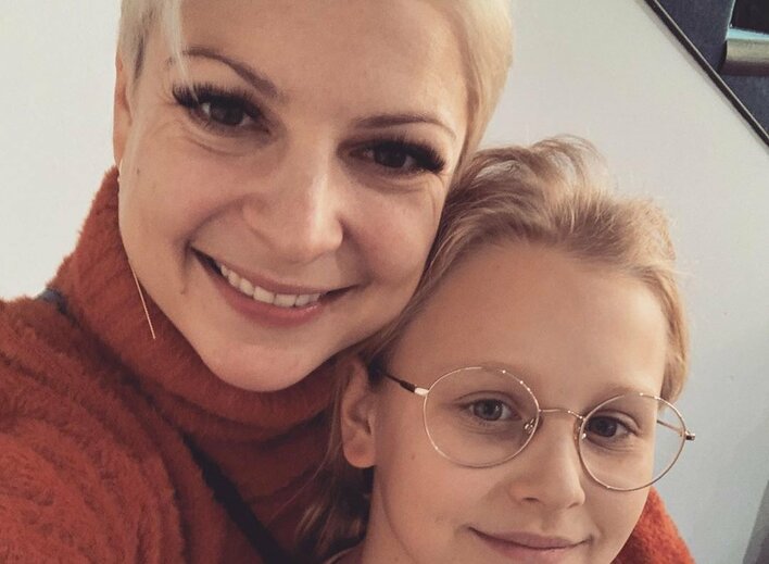 Córka Magdy Narożnej zaskakuje na Instagramie! Śpiewa lepiej od swojej mamy?!