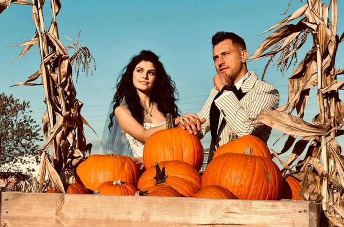 Gwiazda disco polo w sesji ślubnej inspirowanej Halloween?! Panna Młoda - Daria Budka i Pan Młody - Przemek Eratox wyglądają niesamowicie! 