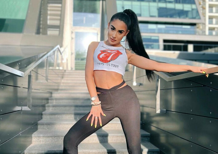 Topowa tancerka rozpoczyna karierę wokalistki disco polo! Co z występami w zespole Extazy?