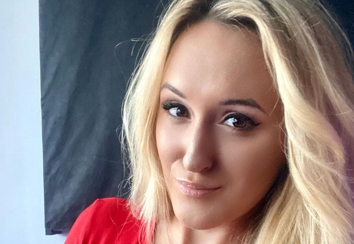 Kuszący widok rozpala internet! Cudowna wokalistka disco polo odważnie pokazała swoje wdzięki! FOTO