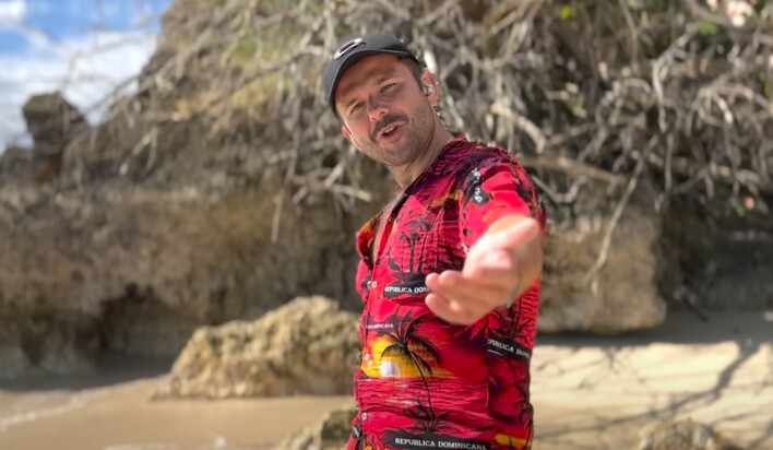 „Cudowronek” Sławomira hitem! Teledysk z Kajrą robi furorę i przekracza magiczną barierę