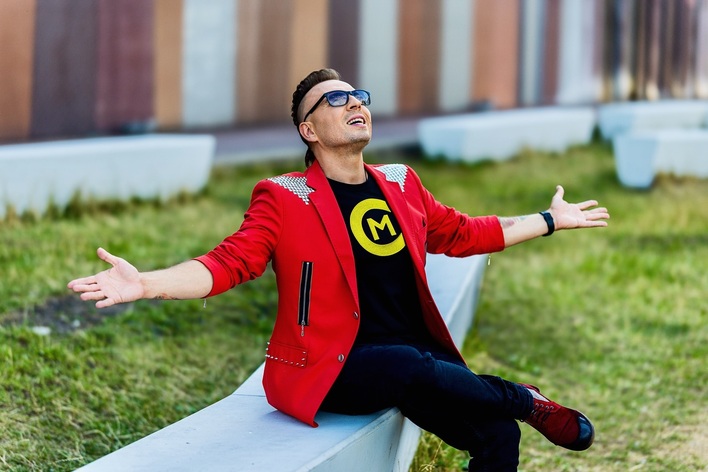 Paweł Dudek Czadoman dzieli się szczęściem! Gwiazdor disco polo oczarowany! Tak o niej mówi „cudowna, antydepresyjna, wspaniała„