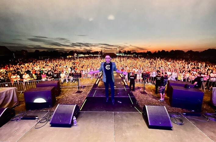 Czadoman opanował całą Polskę! Tłumy na jego koncercie w Bochni!!