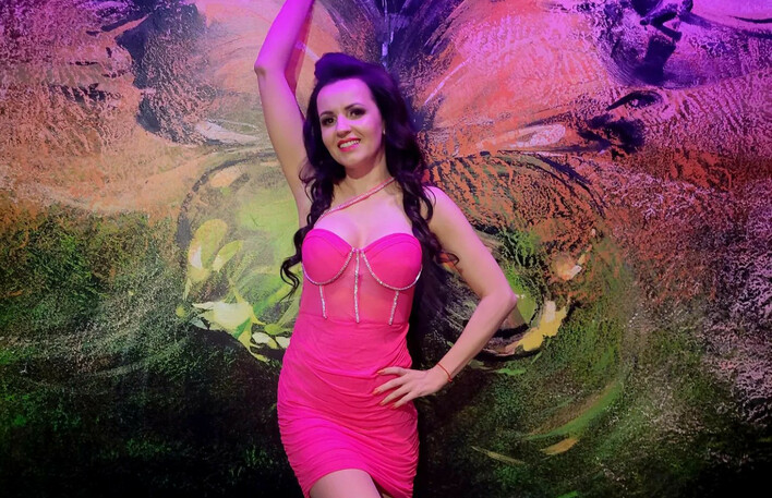 Czadowa Mamuśka prezentuje nowy hit ”Pokaże Ci Raj”! Zobacz przedpremierowy fragment i przygotuj się na wakacyjny przebój!