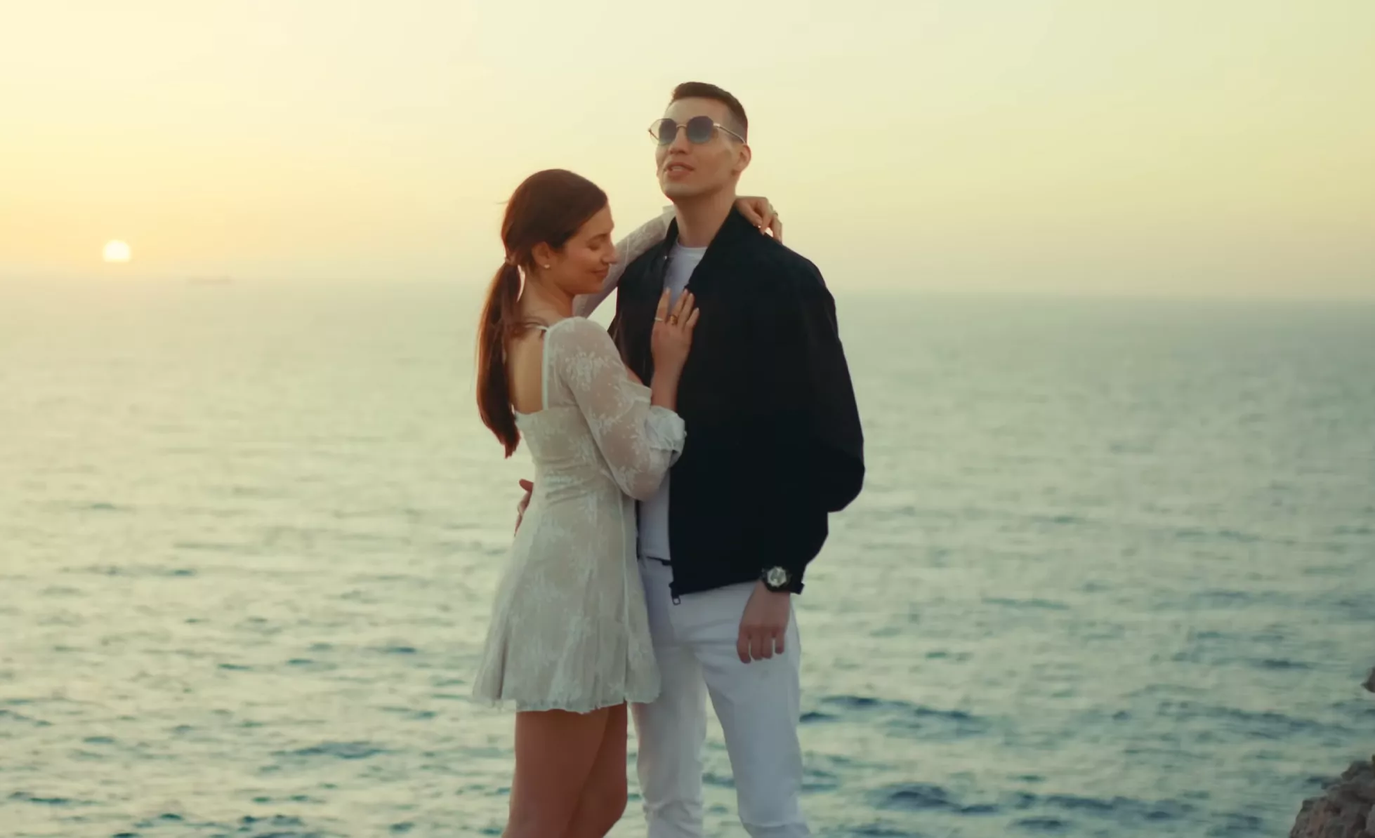 Nowość grupy Bayera robi zamieszanie w branzy disco! To już viral? Fani zachywceni!