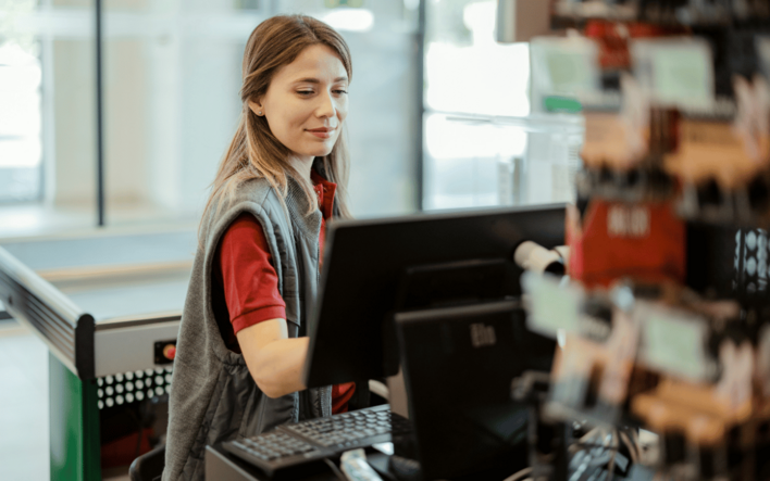 Czy kasjer zadał ci pytanie o kod pocztowy? Zastanów się dwukrotnie zanim odpowiesz!