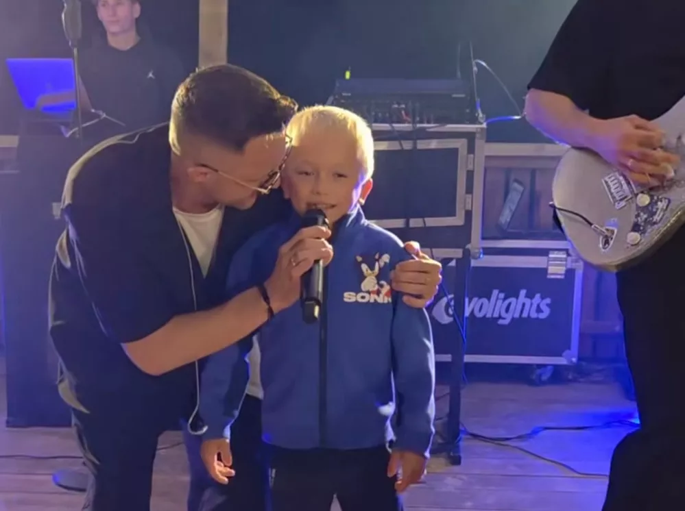 Czy mały Mikołaj zostanie gwiazdą disco polo? Playboys pokazali, jak chłopiec śpiewa